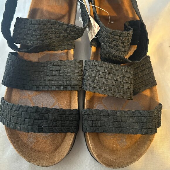 NWT Muk Luks Black Espadrille Sandals - Picture 2 of 8